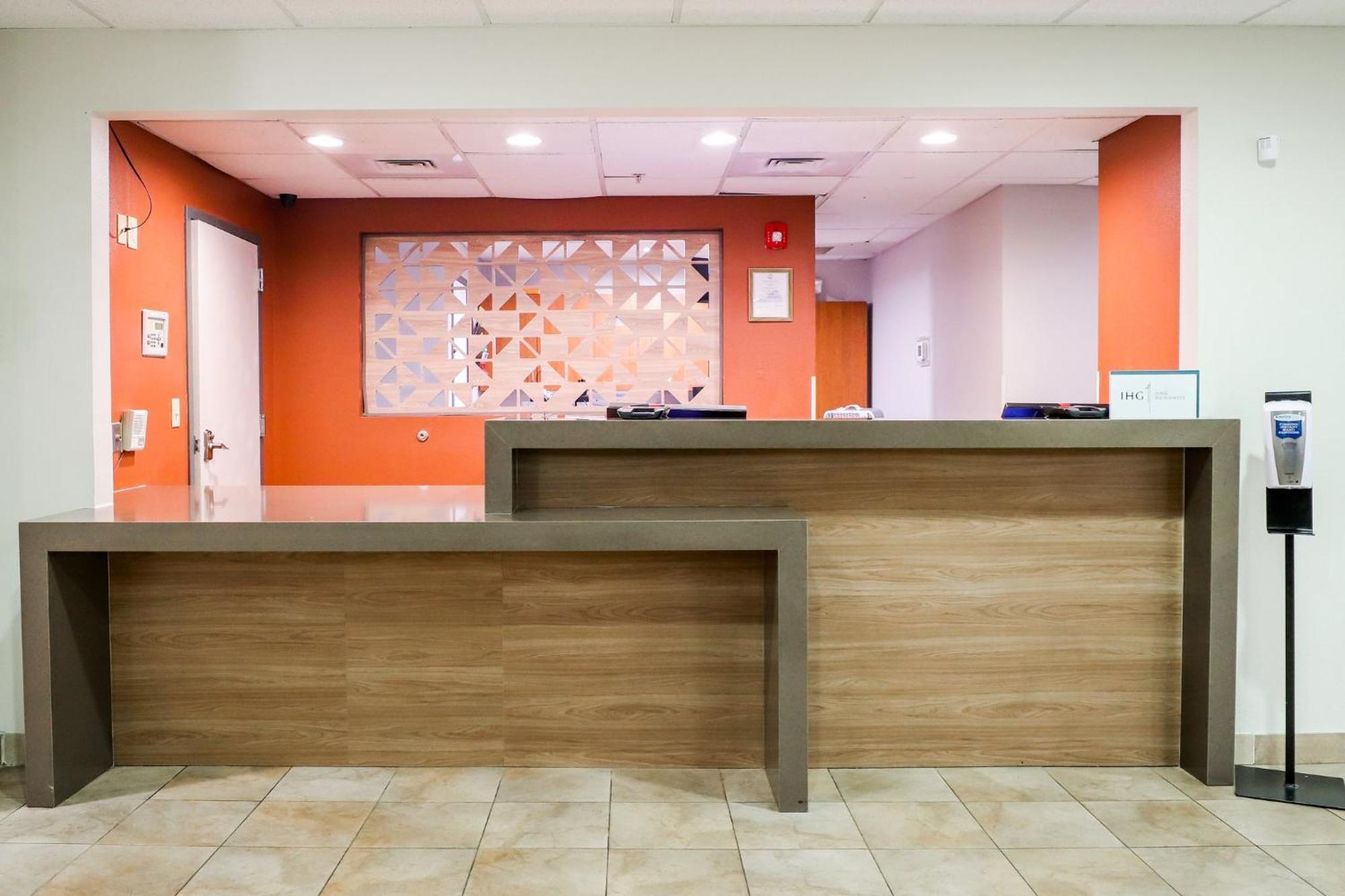 Candlewood Suites Richmond Airport By Ihg Сандстън Екстериор снимка
