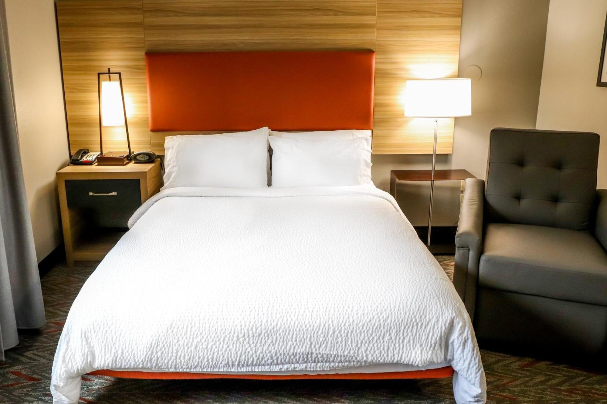 Candlewood Suites Richmond Airport By Ihg Сандстън Екстериор снимка